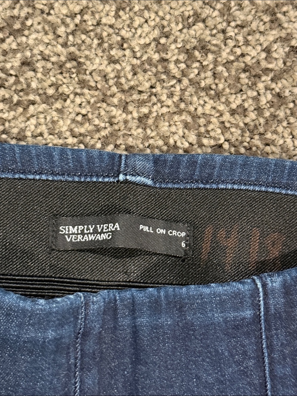 Simply Vera Vera Wang Dark Blue Stretch Denim Jeggings - Picture 2 of 5